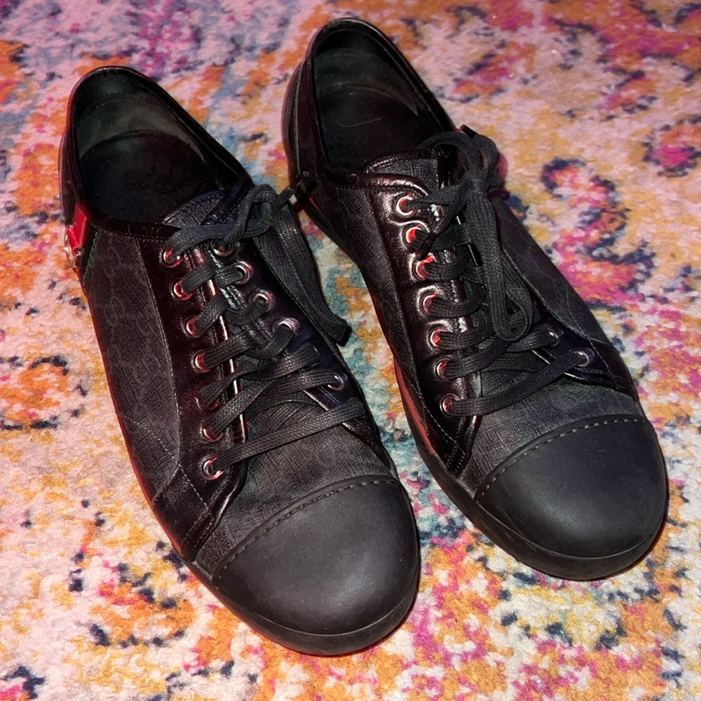 Early 2000s men’s Gucci Shoes size 10